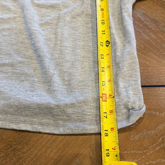 SHEIN Black and Gray Short Sleeve Tee - Picture 5 of 7